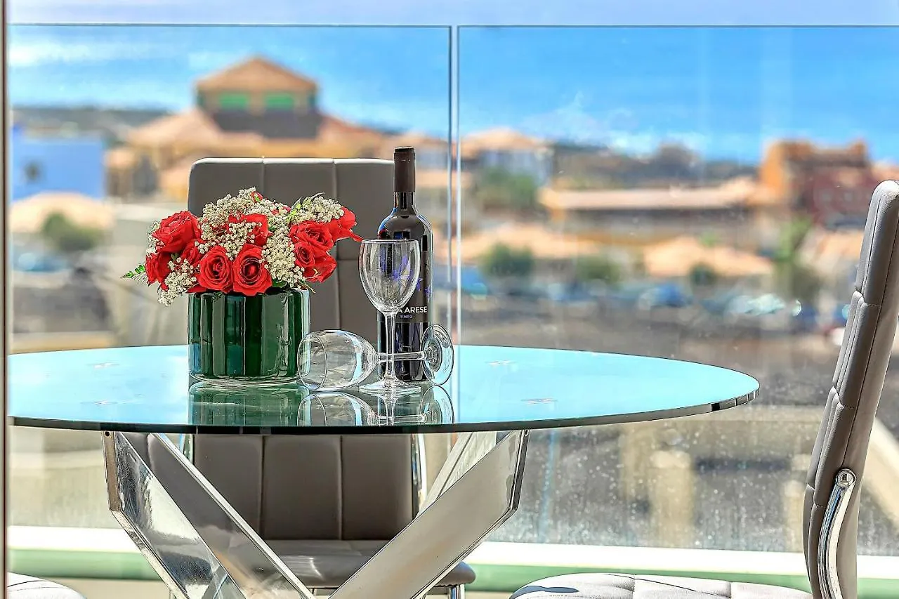 Ocean Garden Apartment With Seaview. أذيخي